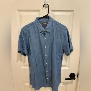 Bonobos Riviera Short Sleeve Shirt Men’s Medium Chambray Light Wash Slim Fit